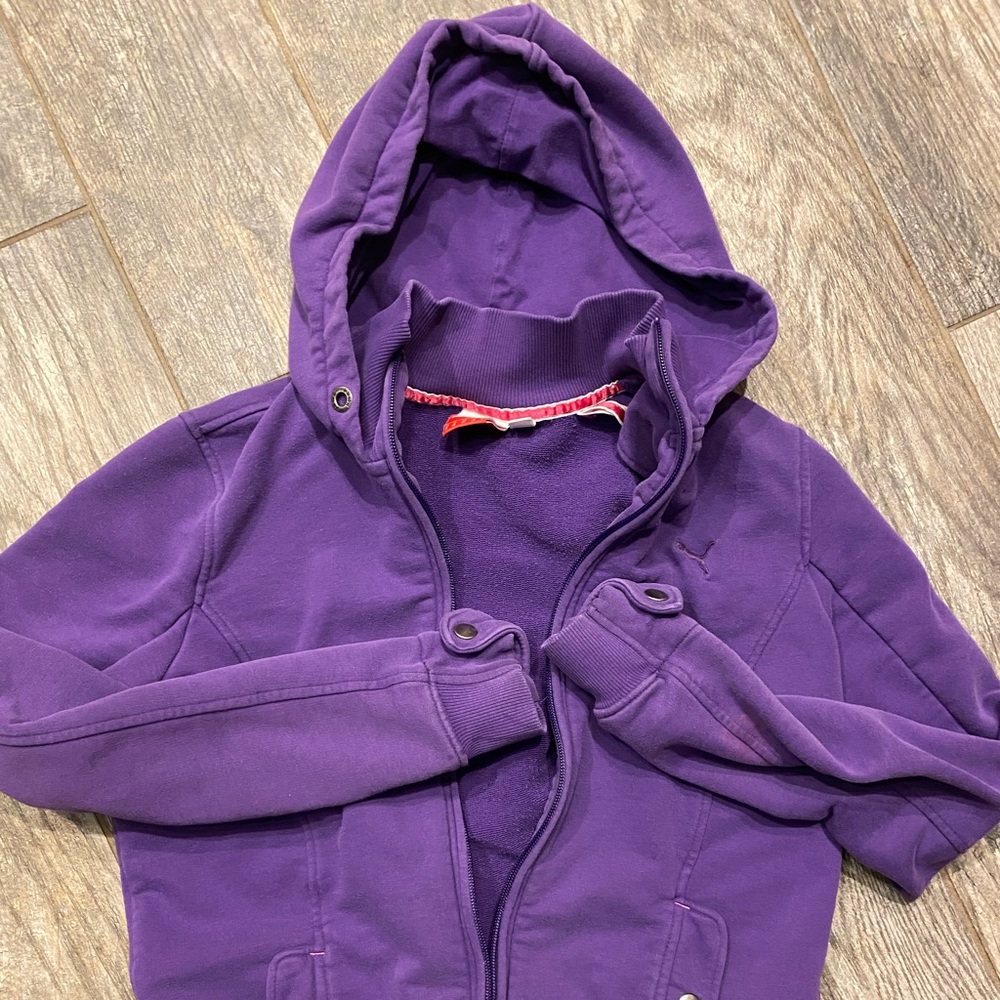 Puma women’s sweatshirt thick heavy sport lifestyle purple size M Vintage